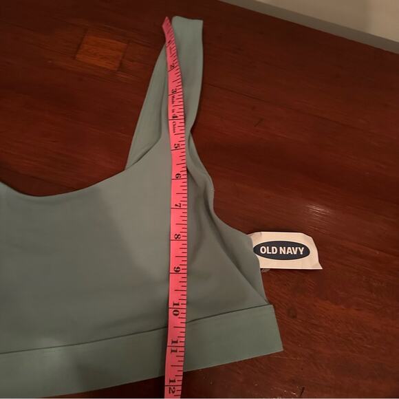 Old Navy Green Lightweight Sports Bra Tank NWT - Picture 7 of 8